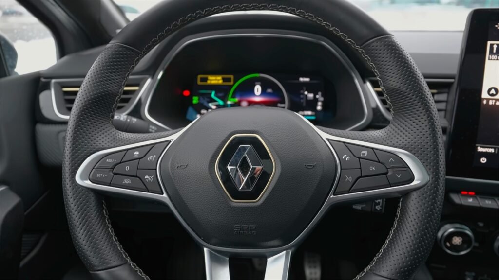 2024 Renault Captur steering wheel