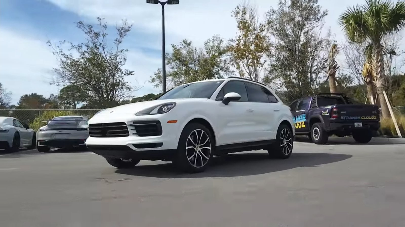 2023 Porsche Cayenne