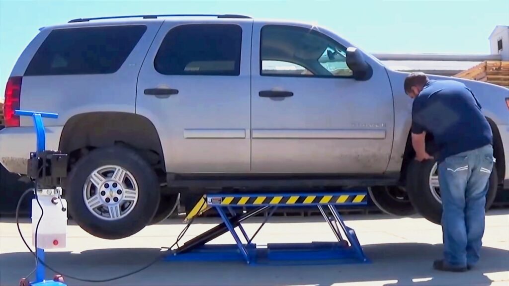 Mid-Rise Scissor Lifts