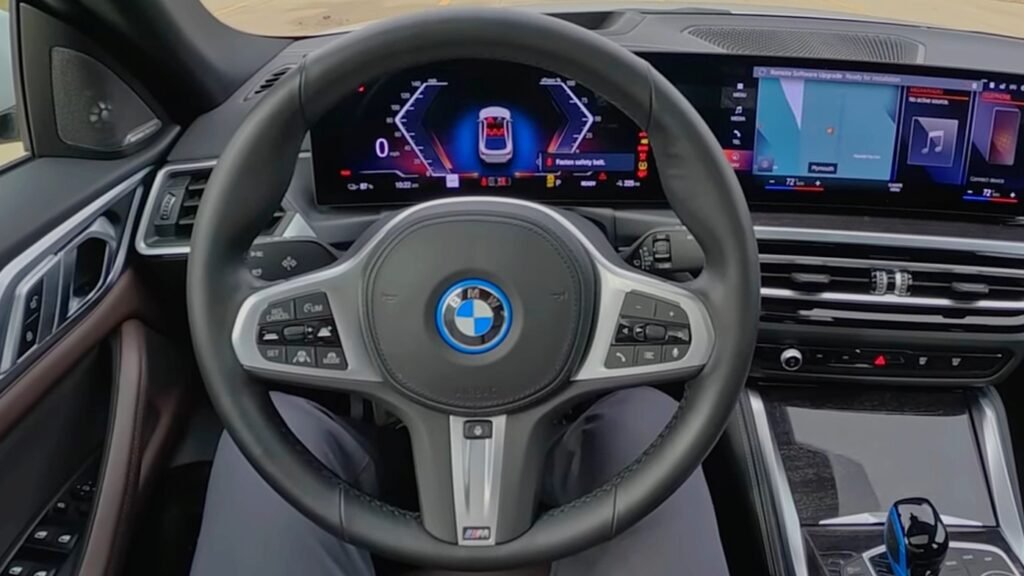 2023 BMW I4 steering wheel