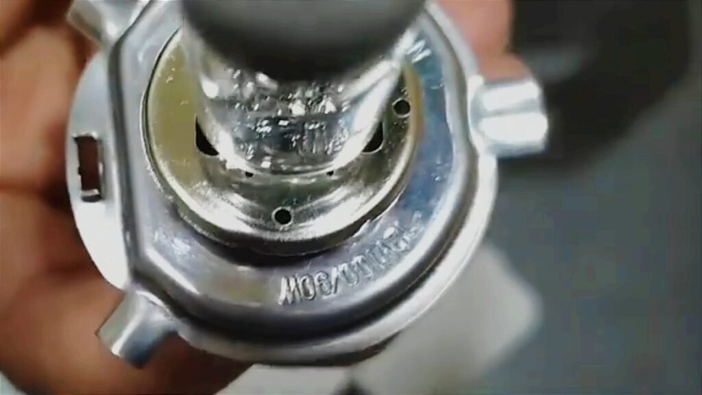 halogen H4 Bulb