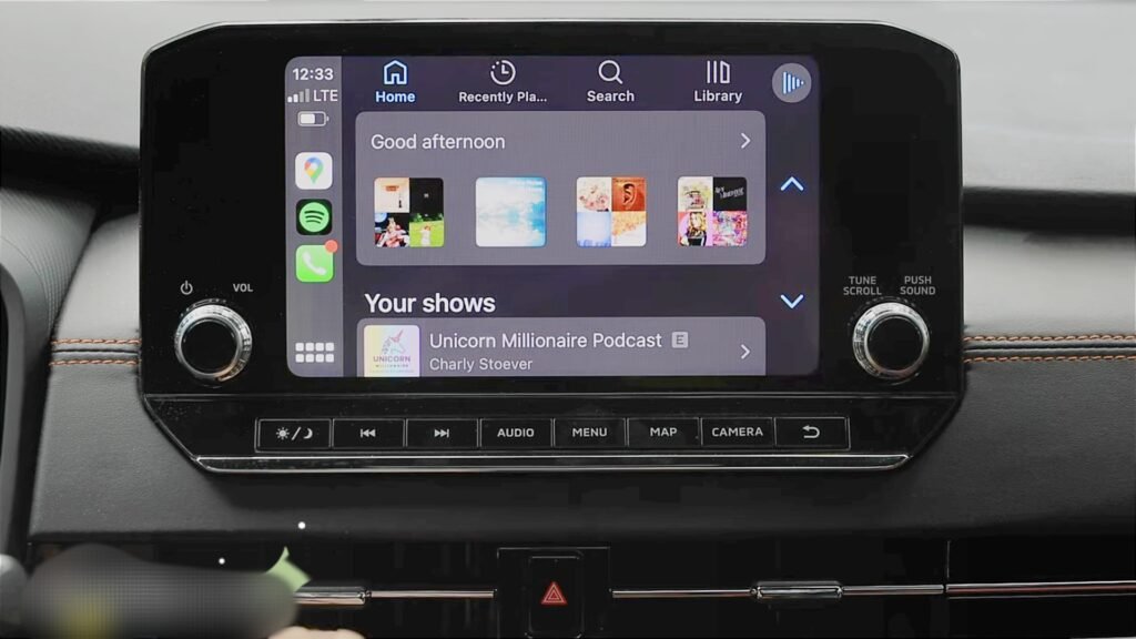 2023 Mitsubishi Outlander PHEV touch screen